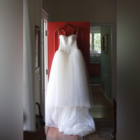 White by Vera Wang Wedding Dress - Picture 1 of 11